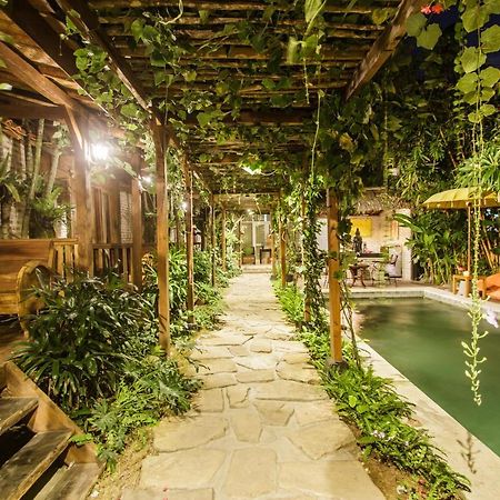 Bening Hut And Spa Seminyak Exterior foto