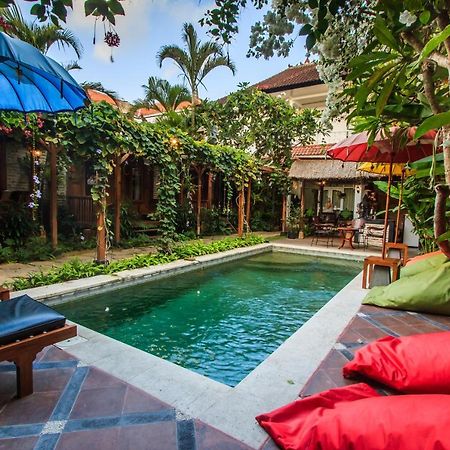 Bening Hut And Spa Seminyak Exterior foto