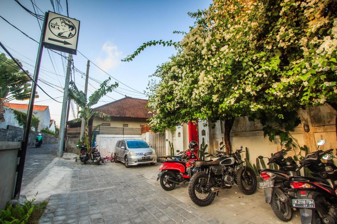 Bening Hut And Spa Seminyak Exterior foto