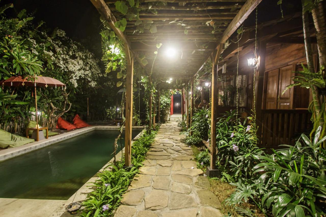 Bening Hut And Spa Seminyak Exterior foto